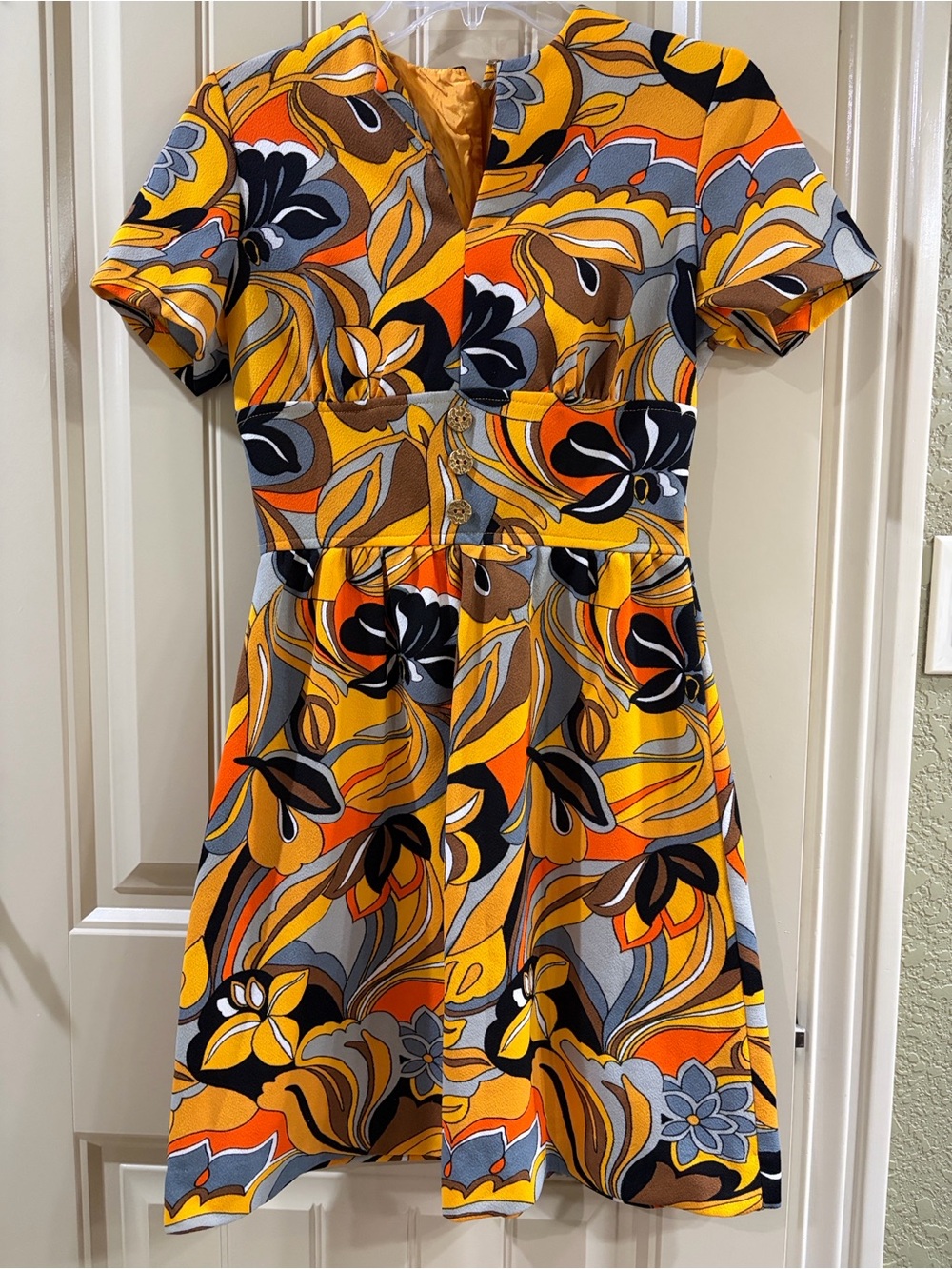 Vintage Dress by ILGWU. - Picture 8 of 16
